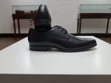 Load image into Gallery viewer, Calvin Klein Dillinger Leather Dress Shoe